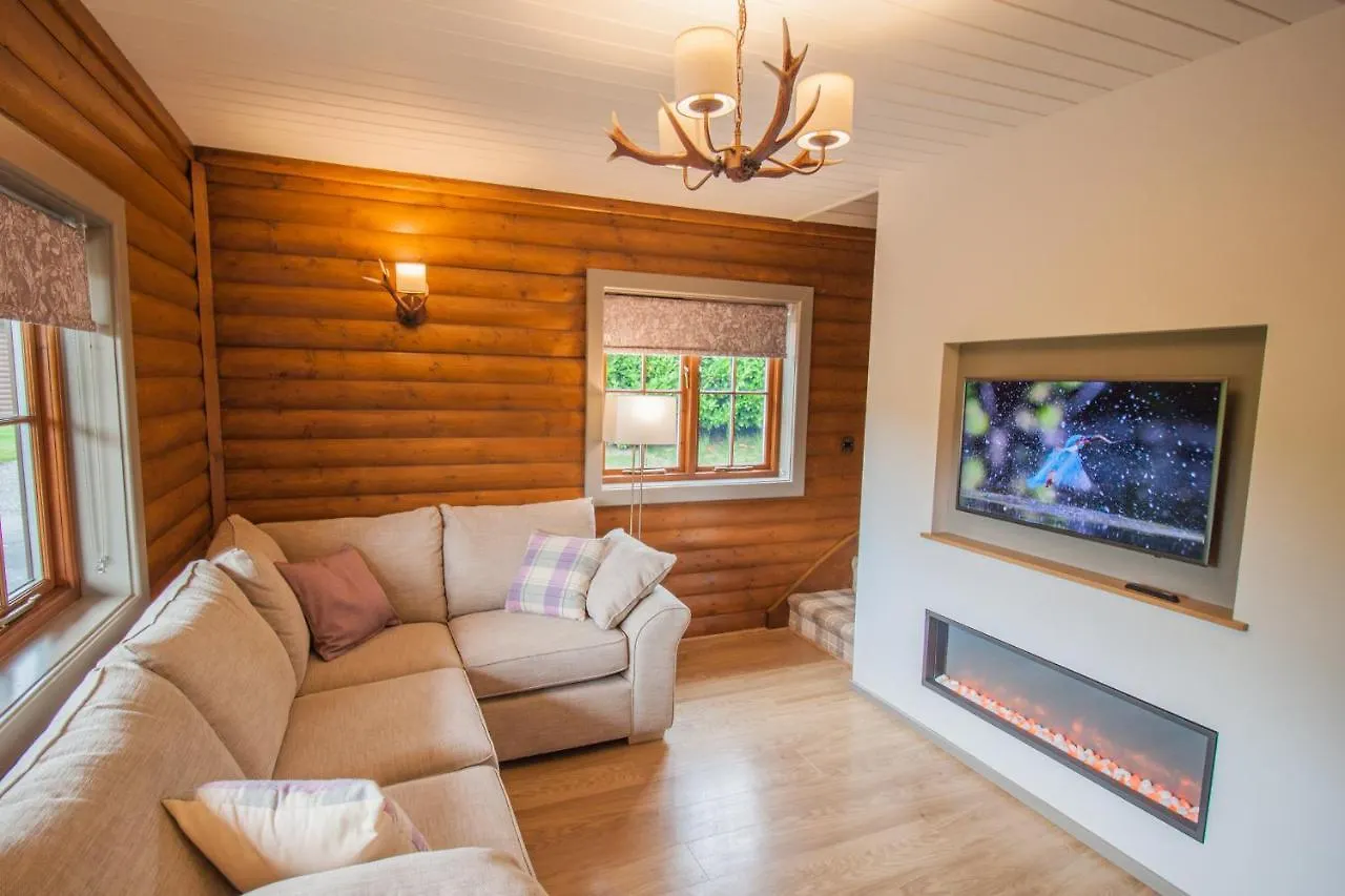 בקתה פיקרינג High Oaks Grange - Lodges